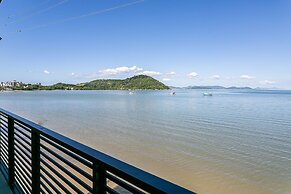 Casa Pé Na Areia com Piscina e Jacuzzi