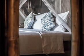 The Beach House Ocam Ocam