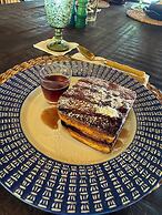 The Beach House Ocam Ocam