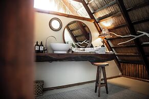 The Beach House Ocam Ocam