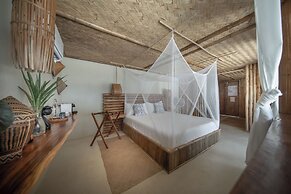 The Beach House Ocam Ocam