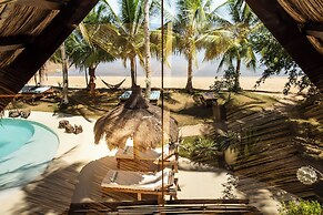 The Beach House Ocam Ocam