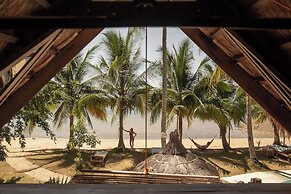 The Beach House Ocam Ocam