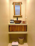 The Beach House Ocam Ocam