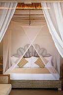 The Beach House Ocam Ocam