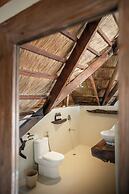 The Beach House Ocam Ocam