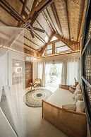 The Beach House Ocam Ocam