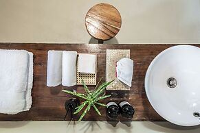 The Beach House Ocam Ocam