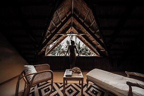 The Beach House Ocam Ocam