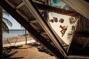 The Beach House Ocam Ocam