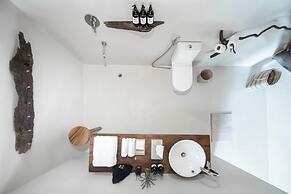 The Beach House Ocam Ocam