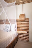 The Beach House Ocam Ocam