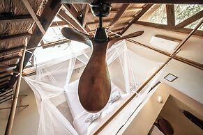 The Beach House Ocam Ocam