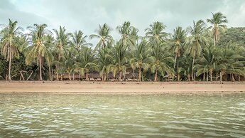 The Beach House Ocam Ocam