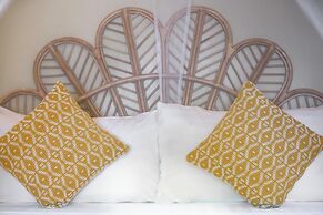 The Beach House Ocam Ocam