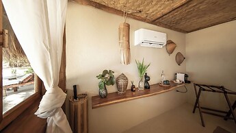 The Beach House Ocam Ocam