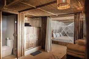 The Beach House Ocam Ocam