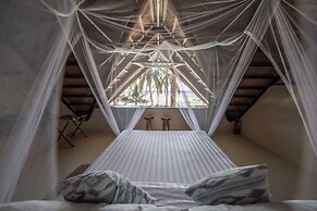 The Beach House Ocam Ocam