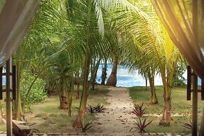 The Beach House Ocam Ocam