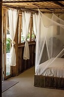 The Beach House Ocam Ocam