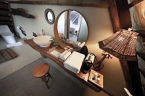 The Beach House Ocam Ocam