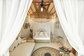 The Beach House Ocam Ocam