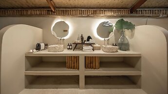 The Beach House Ocam Ocam