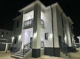 Jayz Shortlet Apartment