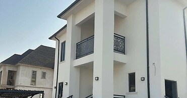 Jayz Shortlet Apartment