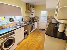 Rusper Retreat - Spacious Home Near Gatwick