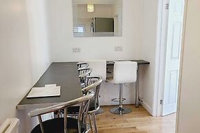 Rusper Retreat - Spacious Home Near Gatwick