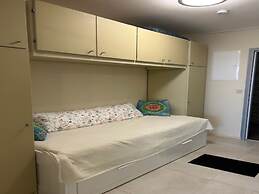 Cozy Studio Near Center and Beach