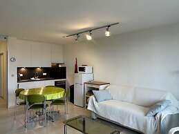 Cozy Studio Near Center and Beach