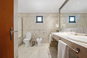 Penthouse Prestige by Madeira Sun Travel