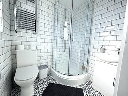 Housesleeps10-5bed- Citystay-parking-tv