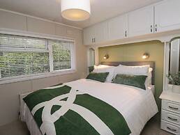 Robin's Lodge