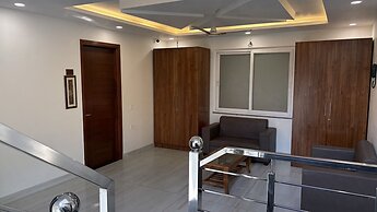 Hotel Sandal Tree Express