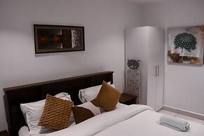 PREMIUM SUITE