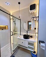 Winnie Host and Homes