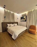 Winnie Host and Homes