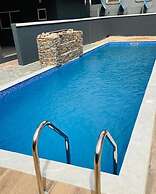 Winnie Host and Homes