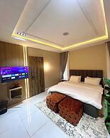 Winnie Host and Homes