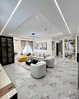 Winnie Host and Homes