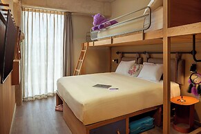 Moxy Tulum