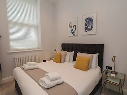 The Salisbury Apartment 105