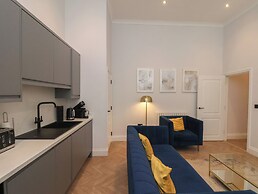 The Salisbury Apartment 105