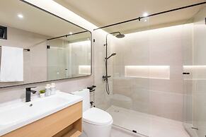 Luxury 5BR Poolhouse & Theater - 2mins to BTS