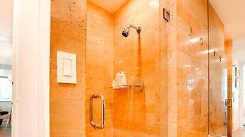 AKA Miami Brickell - Residence