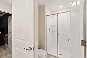 Ideal Location 5 min to Water Park