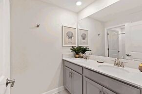 Ideal Location 5 min to Water Park